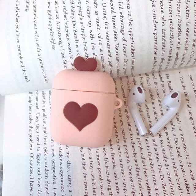 Funda para AirPods con Corazones Pastel