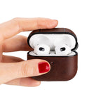 Estuche de Cuero Gillette para AirPods 3 - Arboleda Store